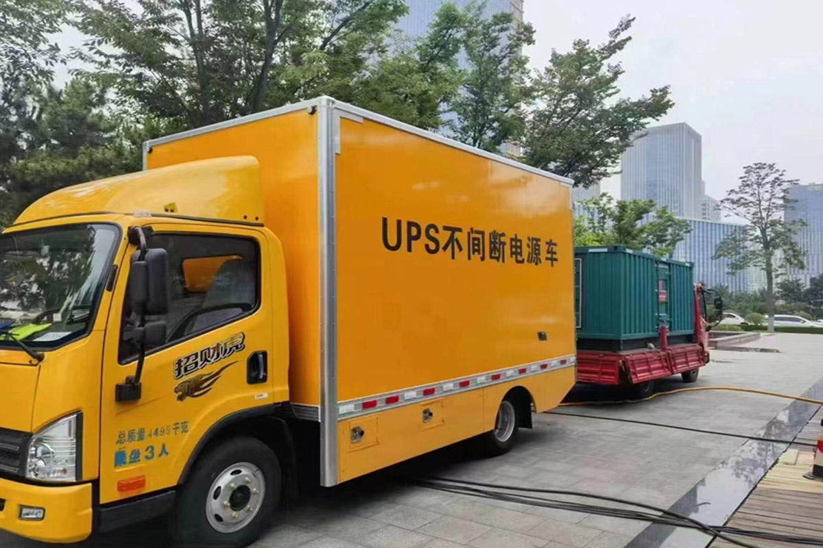富川发电机租赁施工现场